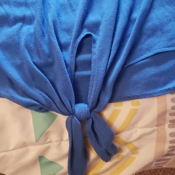 ♡SOLD♡Two Pineapple Tank Tops - Picture 3 of 6